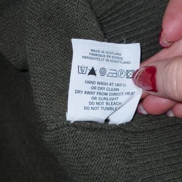 Hawick Scotland Pure Lambswool Sz. XL‎ Deep Army Green Vneck Sweater - Picture 6 of 9